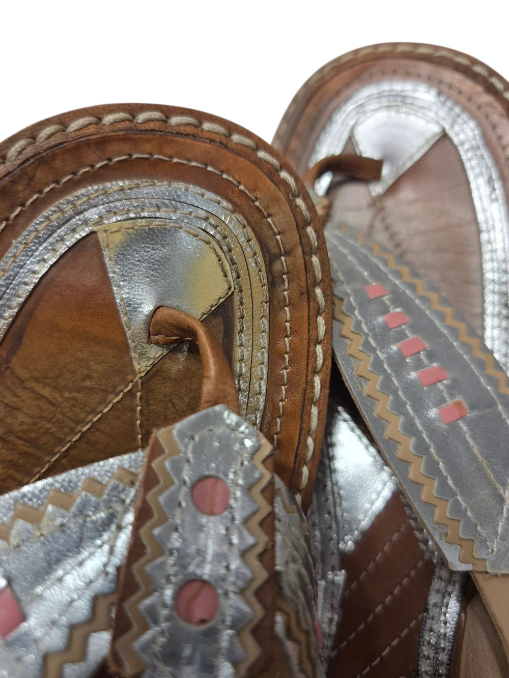 Cydney Mandel Gilt Laser Cut Sunset Sandals with Turquoise/Orange accents Size 9